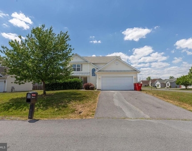 59 Stork Lane - Photo Thumbnail 2