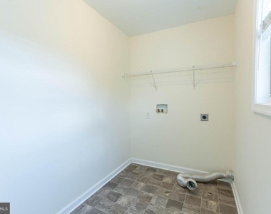 59 Stork Lane - Photo Thumbnail 8