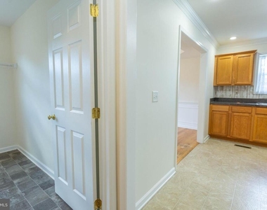 59 Stork Lane - Photo Thumbnail 7
