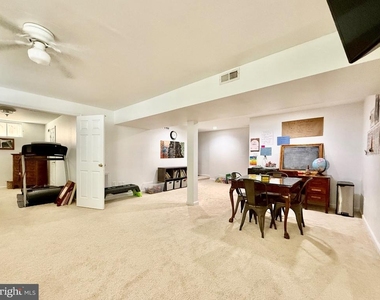 8 Woodmont Court - Photo Thumbnail 19
