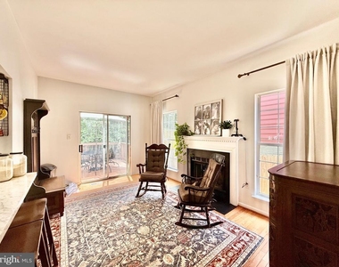 8 Woodmont Court - Photo Thumbnail 7
