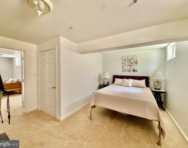 8 Woodmont Court - Photo Thumbnail 8
