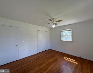 1804 Sherwood Drive - Photo Thumbnail 19