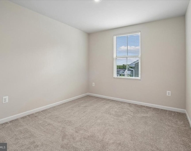 6415 Farrier Way - Photo Thumbnail 23