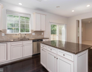 4100 Presidential Hill Loop - Photo Thumbnail 8