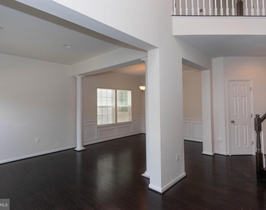 4100 Presidential Hill Loop - Photo Thumbnail 2