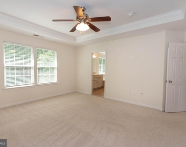 4100 Presidential Hill Loop - Photo Thumbnail 16