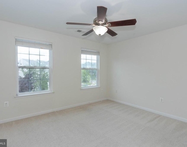 4100 Presidential Hill Loop - Photo Thumbnail 29
