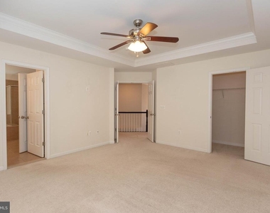 4100 Presidential Hill Loop - Photo Thumbnail 15