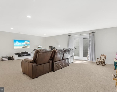42526 Oxford Forest Circle - Photo Thumbnail 23