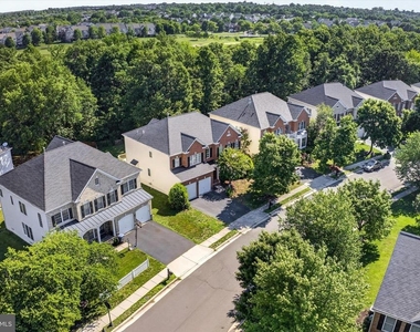 25670 S Village Drive - Photo Thumbnail 4
