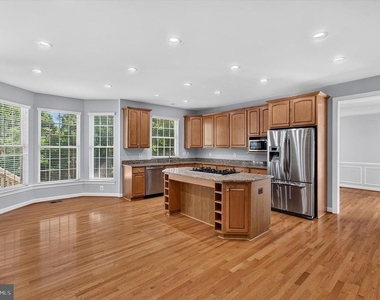 25670 S Village Drive - Photo Thumbnail 12