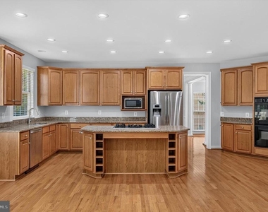25670 S Village Drive - Photo Thumbnail 10