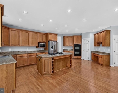 25670 S Village Drive - Photo Thumbnail 11