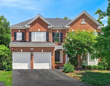 25670 S Village Drive - Photo Thumbnail 3