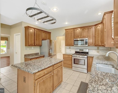 47165 Timberland Place - Photo Thumbnail 5