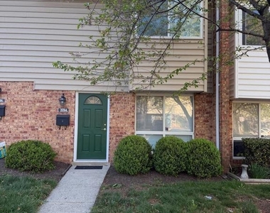 2214 Jensen Place - Photo Thumbnail 3