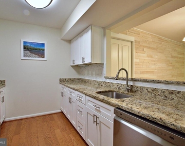 13573 Orchard Drive - Photo Thumbnail 7