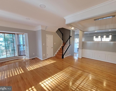 7738 Heritage Woods Way - Photo Thumbnail 24