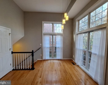 7738 Heritage Woods Way - Photo Thumbnail 44