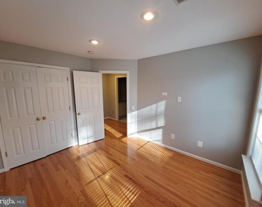 7738 Heritage Woods Way - Photo Thumbnail 33