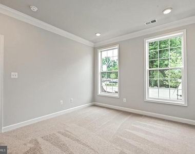 4404 Fair Lakes Court - Photo Thumbnail 5