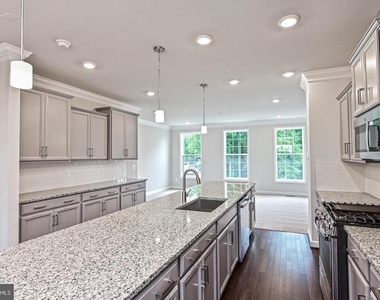 4404 Fair Lakes Court - Photo Thumbnail 14