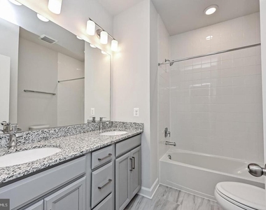 4404 Fair Lakes Court - Photo Thumbnail 31