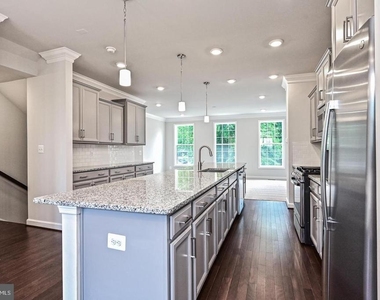 4404 Fair Lakes Court - Photo Thumbnail 13
