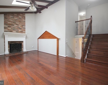 6215 Gemini Court - Photo Thumbnail 3