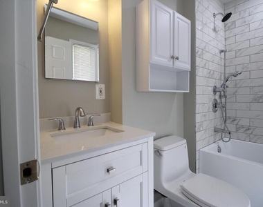 6215 Gemini Court - Photo Thumbnail 7