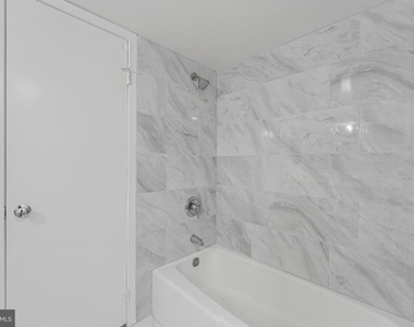 3713 S George Mason Drive - Photo Thumbnail 18