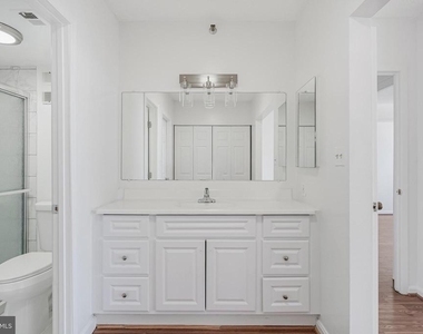 3713 S George Mason Drive - Photo Thumbnail 23