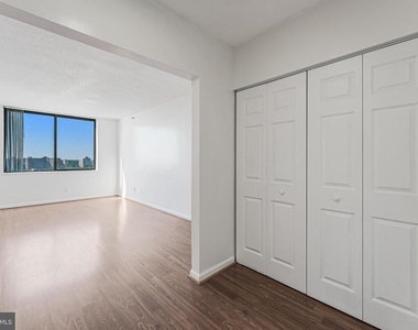 3713 S George Mason Drive - Photo Thumbnail 26