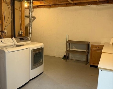 4637 Luxberry Drive - Photo Thumbnail 19
