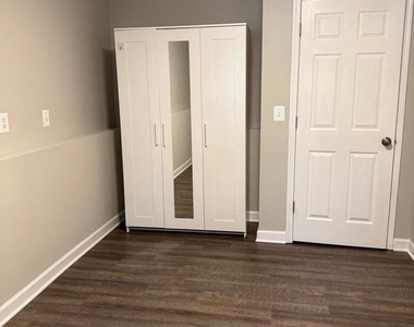 4637 Luxberry Drive - Photo Thumbnail 22