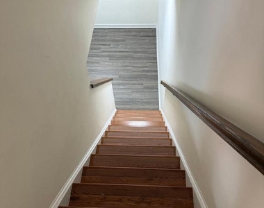 4637 Luxberry Drive - Photo Thumbnail 18