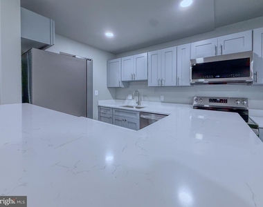 11603 Stoneview Square - Photo Thumbnail 13