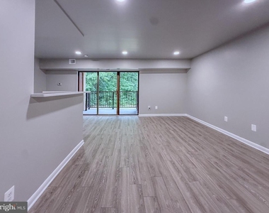 11603 Stoneview Square - Photo Thumbnail 22
