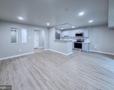 11603 Stoneview Square - Photo Thumbnail 21