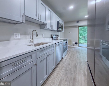 11603 Stoneview Square - Photo Thumbnail 8