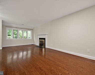8023 Washington Avenue - Photo Thumbnail 7
