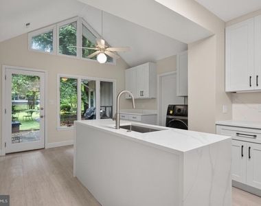 8023 Washington Avenue - Photo Thumbnail 24