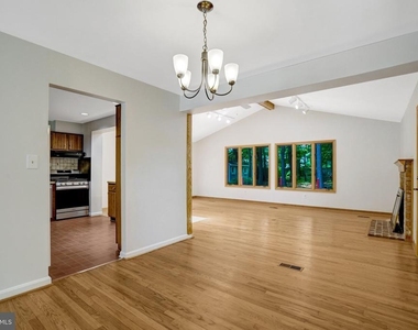 8236 Governors Court - Photo Thumbnail 8