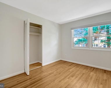 8236 Governors Court - Photo Thumbnail 20