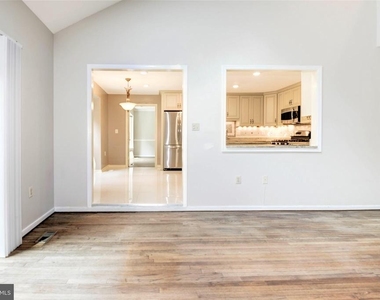 10322 Dunn Meadow Road - Photo Thumbnail 22