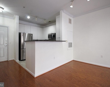 2791 Centerboro Drive - Photo Thumbnail 12