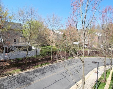 2791 Centerboro Drive - Photo Thumbnail 21