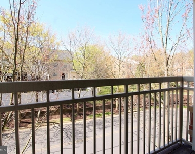 2791 Centerboro Drive - Photo Thumbnail 5