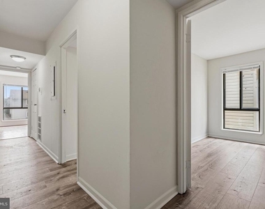 8604 Village Way - Photo Thumbnail 15